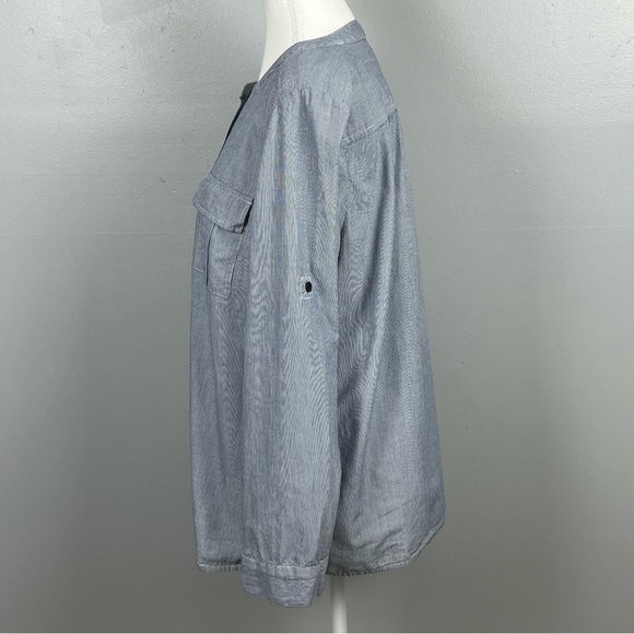 QMack 100% cotton blue white micro stripe popover roll sleeve top, size XL. - Picture 2 of 10